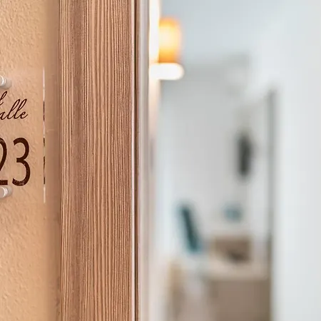 Pigalle 3* リド・ディ・イエゾロ