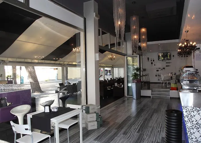 Pigalle Hotel