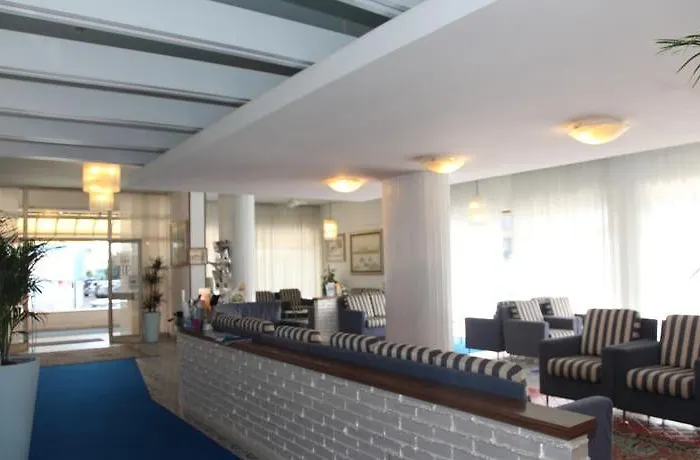 Pigalle Hotel