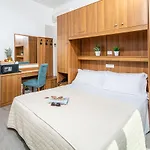 Pigalle 3*