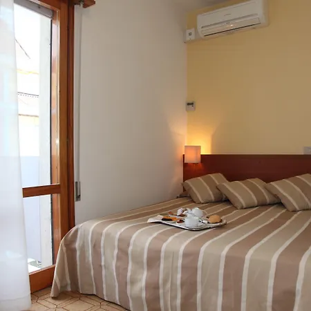 Pigalle Hotel 3*