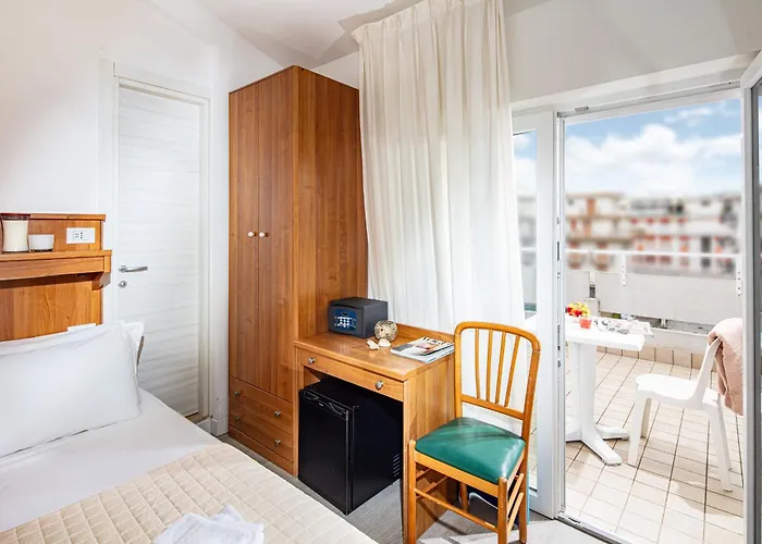 Pigalle 3*
